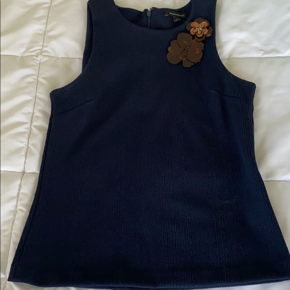 Banana Republic floral broach blouse